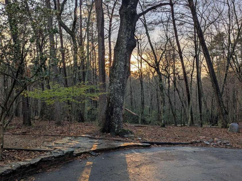 675 Fox Run Lane, Tryon, NC 28782.  MLS# CAR4386528, YatesRealty ID 30428. 