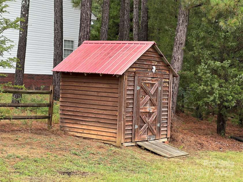 2260 Bilverlor Court, Mount Pleasant, NC 28124.  MLS# CAR4288027, YatesRealty ID 30429. 