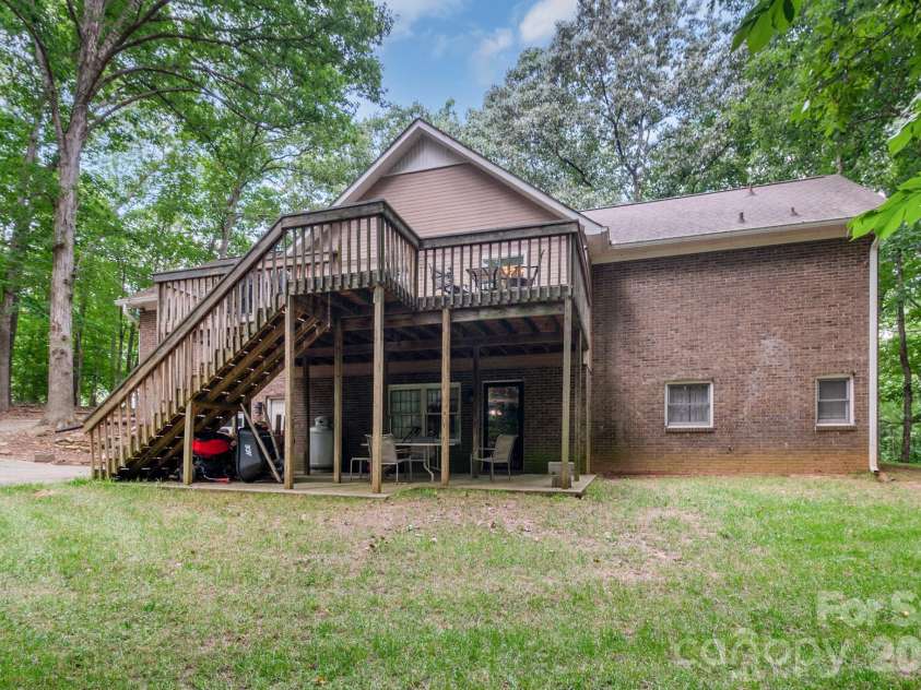 9205 Richardson King Road, Waxhaw, NC 28173.  MLS# CAR4392497, YatesRealty ID 30429. 