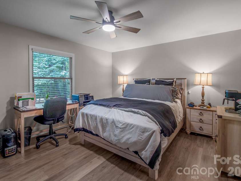 9205 Richardson King Road, Waxhaw, NC 28173.  MLS# CAR4392497, YatesRealty ID 30429. Primary Ensuite