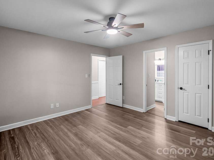 9205 Richardson King Road, Waxhaw, NC 28173.  MLS# CAR4392497, YatesRealty ID 30429. Secondary Ensuite
