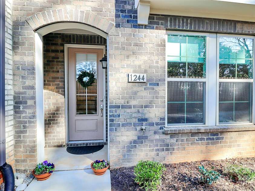 1244 Madison Towns Lane, Charlotte, NC 28209.  MLS# CAR4224877, YatesRealty ID 3043. 