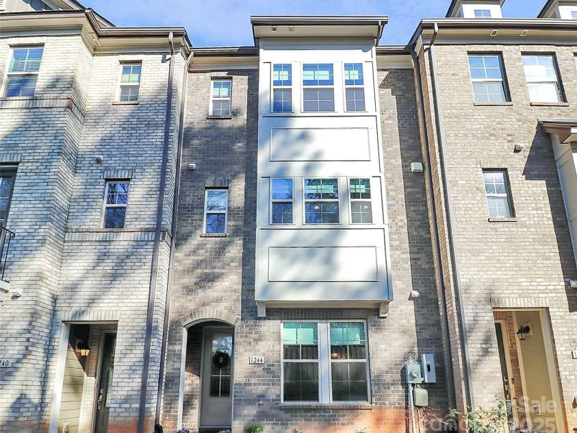 1244 Madison Towns Lane, Charlotte, NC 28209.  MLS# CAR4224877, YatesRealty ID 3043. 