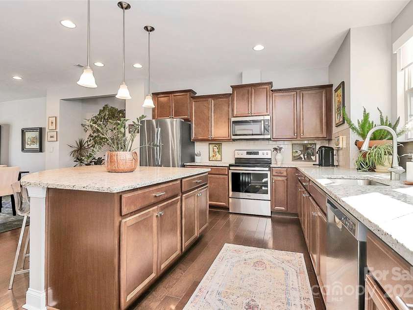 1244 Madison Towns Lane, Charlotte, NC 28209.  MLS# CAR4224877, YatesRealty ID 3043. 