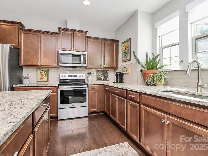 1244 Madison Towns Lane, Charlotte, NC 28209.  MLS# CAR4224877, YatesRealty ID 3043. 