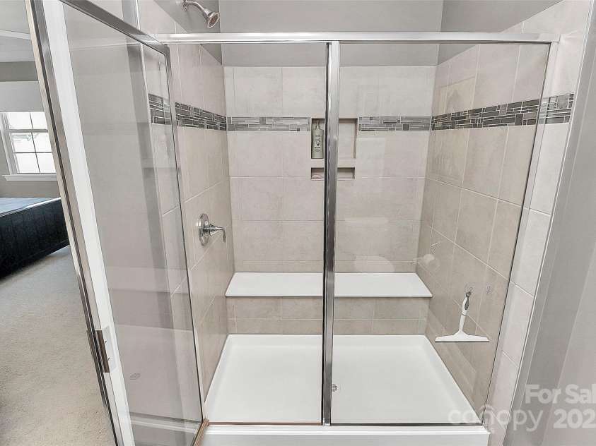 1244 Madison Towns Lane, Charlotte, NC 28209.  MLS# CAR4224877, YatesRealty ID 3043. 