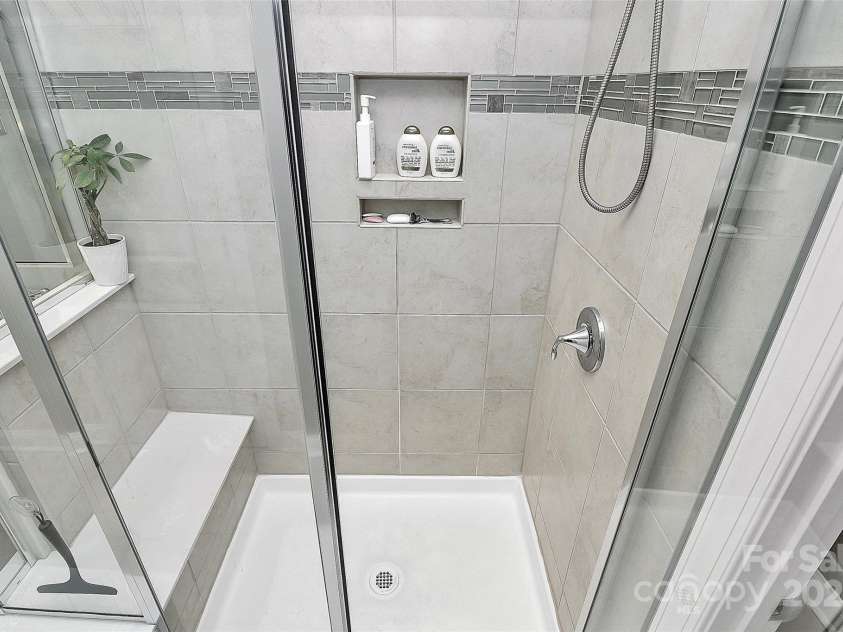 1244 Madison Towns Lane, Charlotte, NC 28209.  MLS# CAR4224877, YatesRealty ID 3043. 