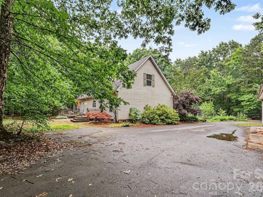 5879 Gold Hill Road, Gold Hill, NC 28071.  MLS# CAR4386710, YatesRealty ID 30430. 