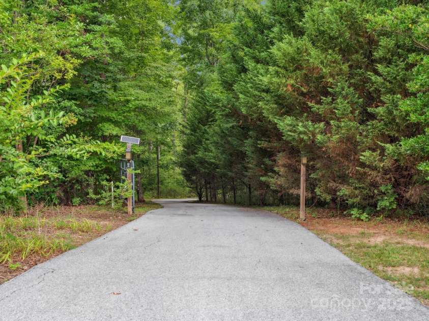 257 Flintlock Drive, York, SC 29745.  MLS# CAR4282987, YatesRealty ID 30431. 