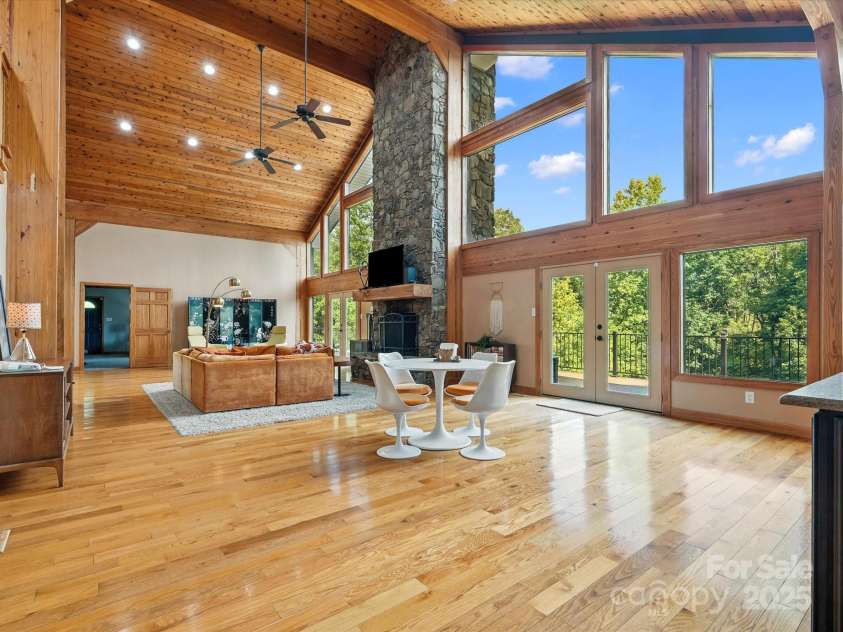 257 Flintlock Drive, York, SC 29745.  MLS# CAR4282987, YatesRealty ID 30431. 