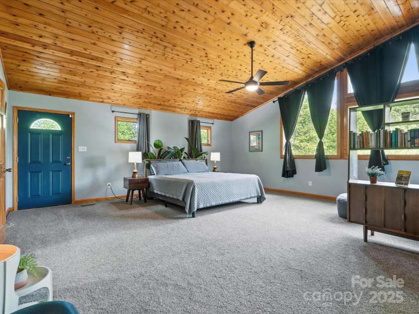 257 Flintlock Drive, York, SC 29745.  MLS# CAR4282987, YatesRealty ID 30431. 