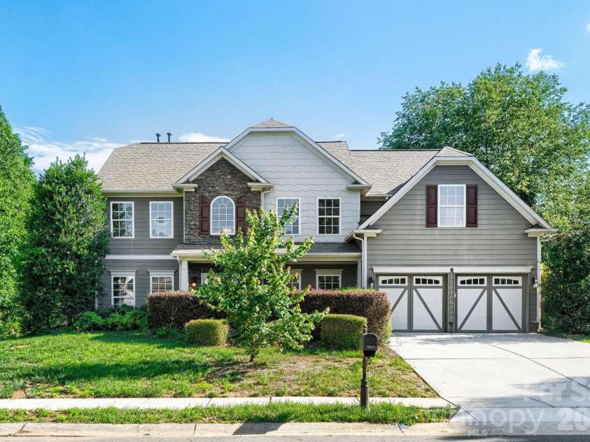 5613 Shenandoah Drive, Waxhaw, NC 28173.  MLS# CAR4392494, YatesRealty ID 30431. 
