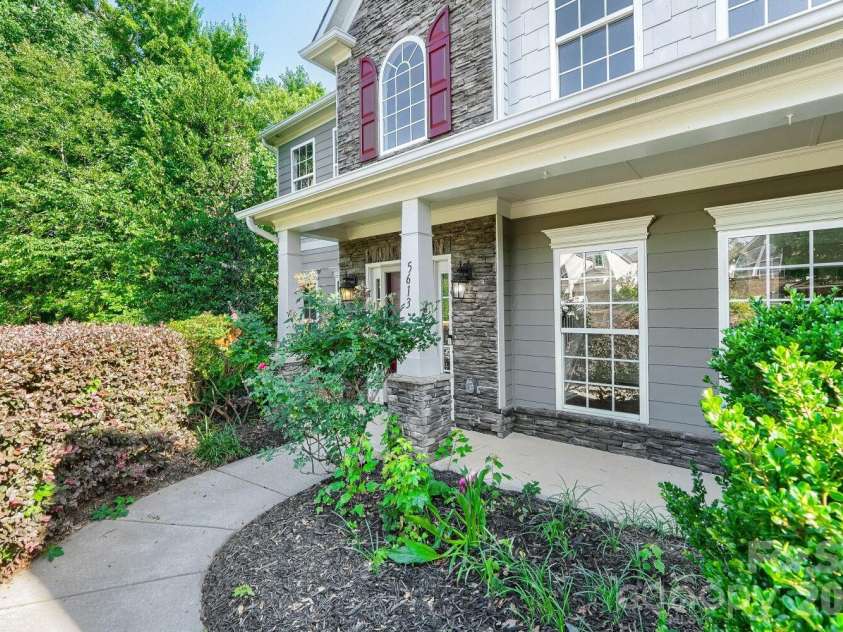 5613 Shenandoah Drive, Waxhaw, NC 28173.  MLS# CAR4392494, YatesRealty ID 30431. 