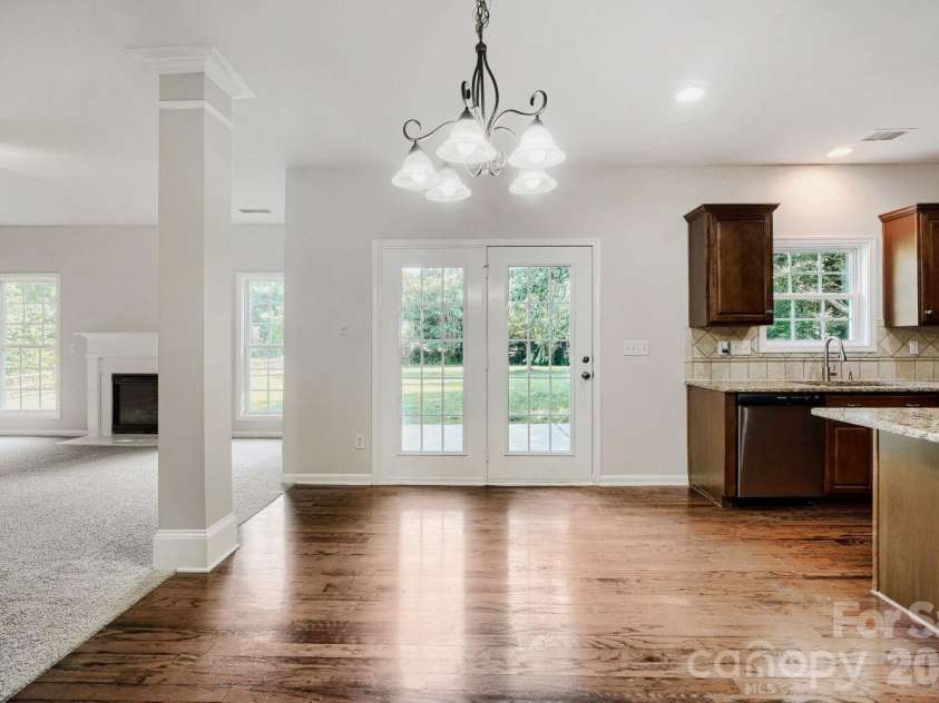 5613 Shenandoah Drive, Waxhaw, NC 28173.  MLS# CAR4392494, YatesRealty ID 30431. 