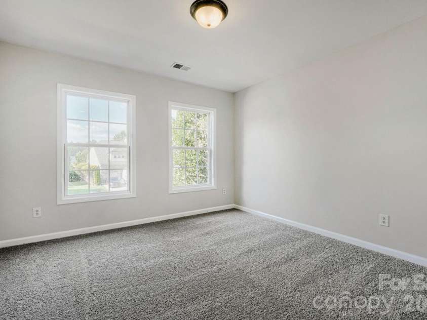 5613 Shenandoah Drive, Waxhaw, NC 28173.  MLS# CAR4392494, YatesRealty ID 30431. 