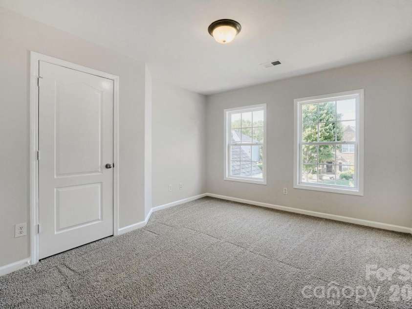 5613 Shenandoah Drive, Waxhaw, NC 28173.  MLS# CAR4392494, YatesRealty ID 30431. 