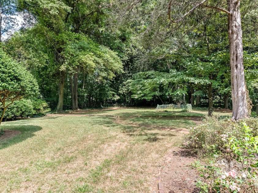 1950 Overhill Road, Charlotte, NC 28211.  MLS# CAR4267770, YatesRealty ID 30432. 