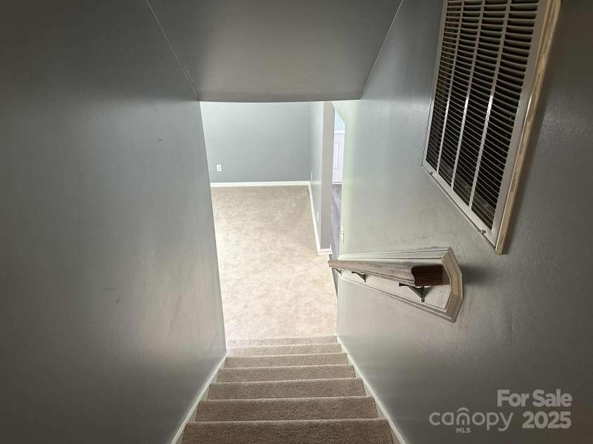 1401 Southwest Boulevard, Newton, NC 28658.  MLS# CAR4287639, YatesRealty ID 30434. 