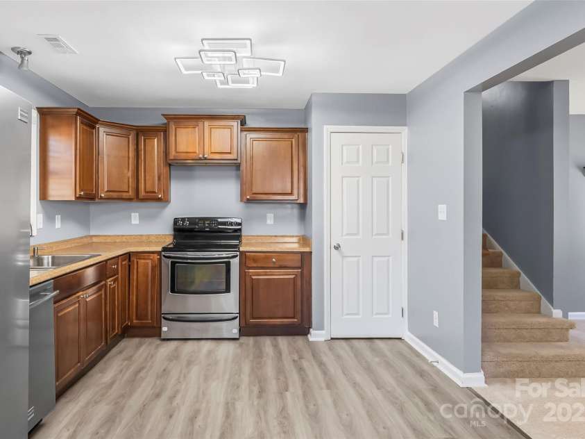 1401 Southwest Boulevard, Newton, NC 28658.  MLS# CAR4324616, YatesRealty ID 30434. 