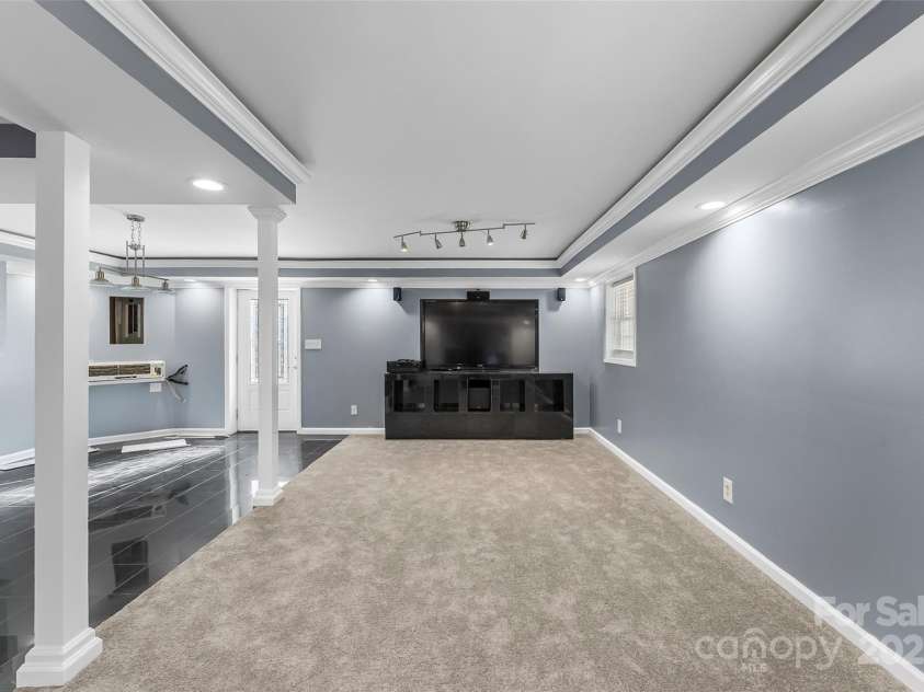 1401 Southwest Boulevard, Newton, NC 28658.  MLS# CAR4324616, YatesRealty ID 30434. 