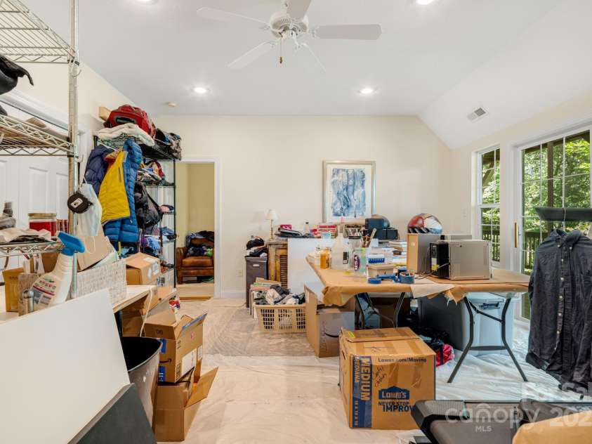 107 Poppy Lane, Asheville, NC 28803.  MLS# CAR4286587, YatesRealty ID 30435. 