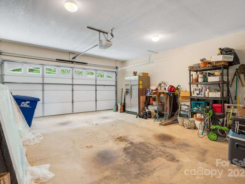 107 Poppy Lane, Asheville, NC 28803.  MLS# CAR4286587, YatesRealty ID 30435. 