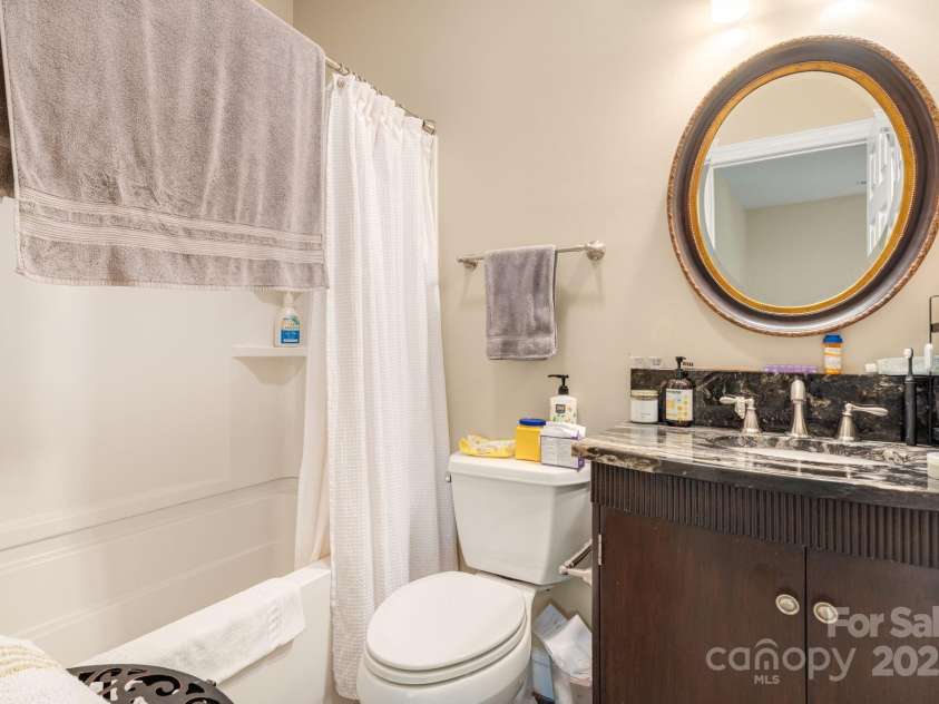 107 Poppy Lane, Asheville, NC 28803.  MLS# CAR4286587, YatesRealty ID 30435. 