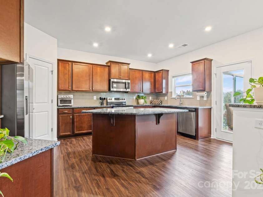 12908 Aberdeen Park Drive, Huntersville, NC 28078.  MLS# CAR4285491, YatesRealty ID 30436. 