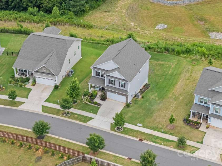 12908 Aberdeen Park Drive, Huntersville, NC 28078.  MLS# CAR4285491, YatesRealty ID 30436. 