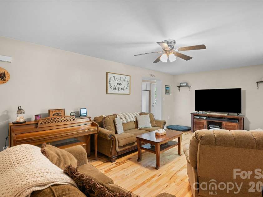 125 Round Mountain Road, Brevard, NC 28747.  MLS# CAR4391140, YatesRealty ID 30437. 