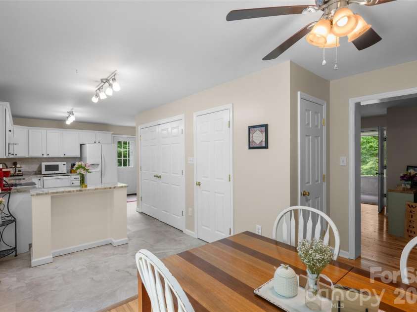 125 Round Mountain Road, Brevard, NC 28747.  MLS# CAR4391140, YatesRealty ID 30437. 