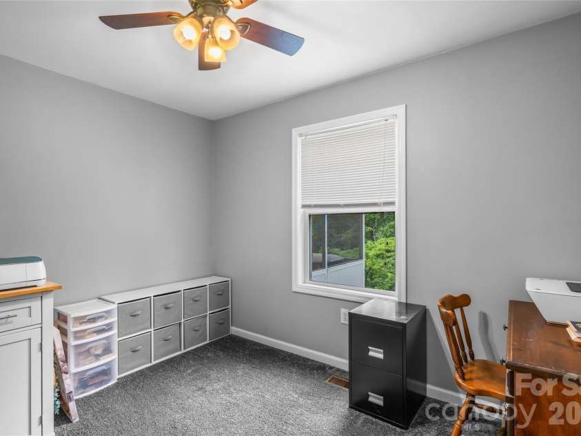 125 Round Mountain Road, Brevard, NC 28747.  MLS# CAR4391140, YatesRealty ID 30437. 