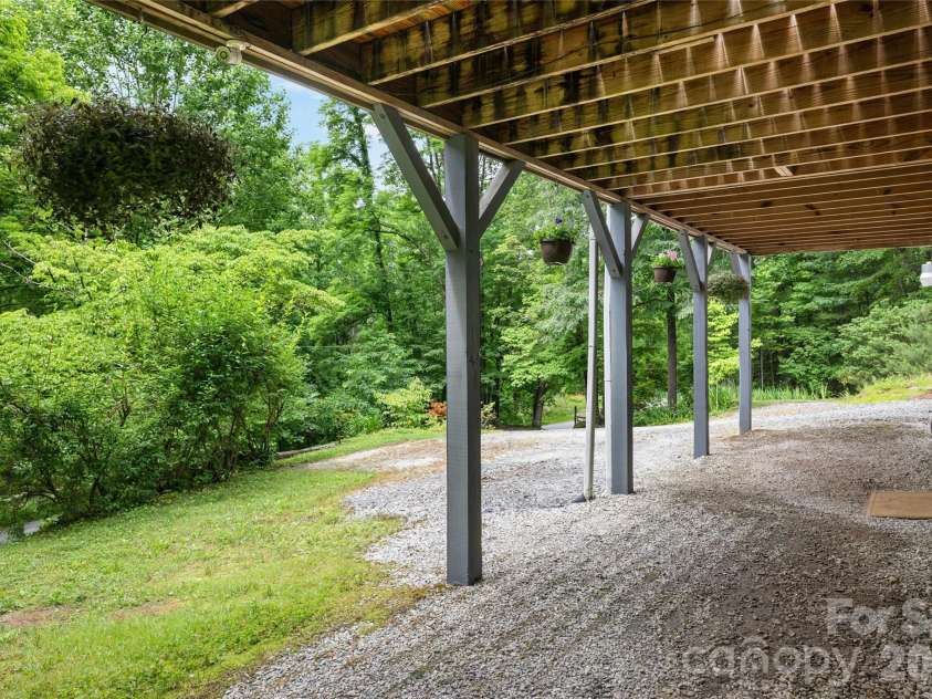 125 Round Mountain Road, Brevard, NC 28747.  MLS# CAR4391140, YatesRealty ID 30437. 