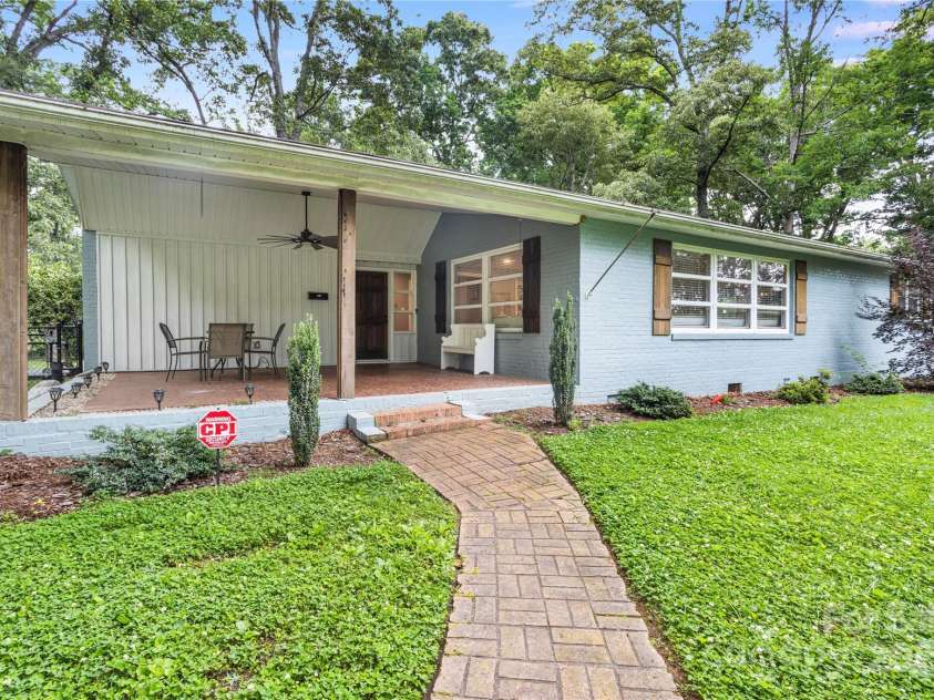 803 Woodside Drive, Kings Mountain, NC 28086.  MLS# CAR4266487, YatesRealty ID 30438. 