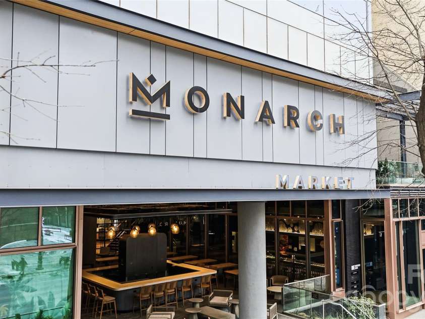 127 Tryon Street, Charlotte, NC 28202.  MLS# CAR4342911, YatesRealty ID 3044. 