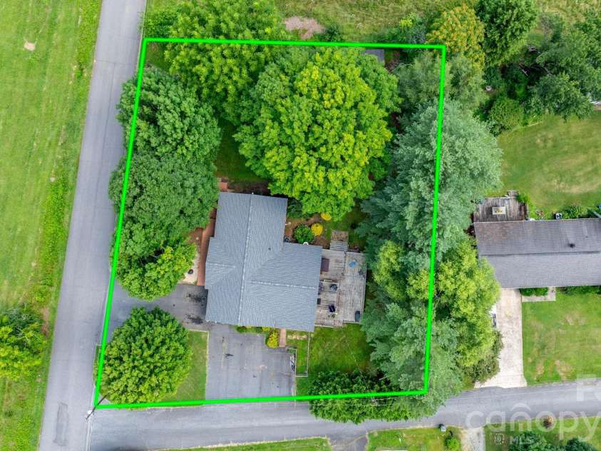 309 Sheldon Street, Hudson, NC 28638.  MLS# CAR4277240, YatesRealty ID 3044. 