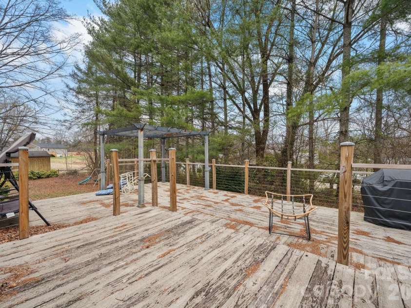 309 Sheldon Street, Hudson, NC 28638.  MLS# CAR4277240, YatesRealty ID 3044. 