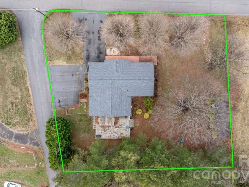 309 Sheldon Street, Hudson, NC 28638.  MLS# CAR4277240, YatesRealty ID 3044. 