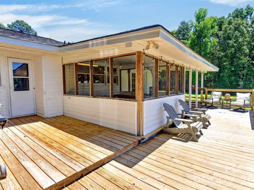 1609 Hall Road, Chester, SC 29706.  MLS# CAR4387994, YatesRealty ID 30440. 