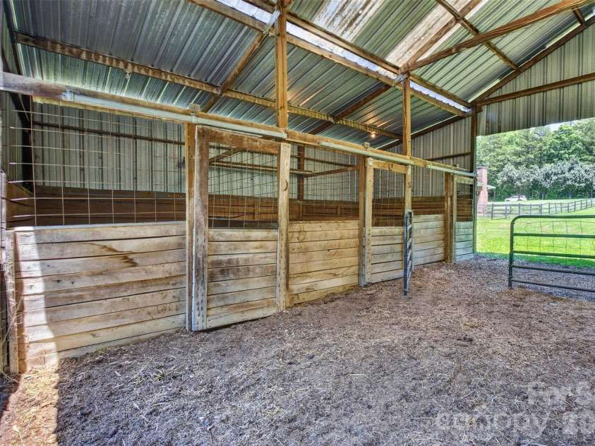 1609 Hall Road, Chester, SC 29706.  MLS# CAR4387994, YatesRealty ID 30440. 