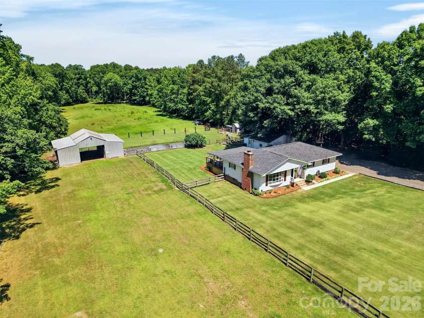 1609 Hall Road, Chester, SC 29706.  MLS# CAR4387994, YatesRealty ID 30440. 