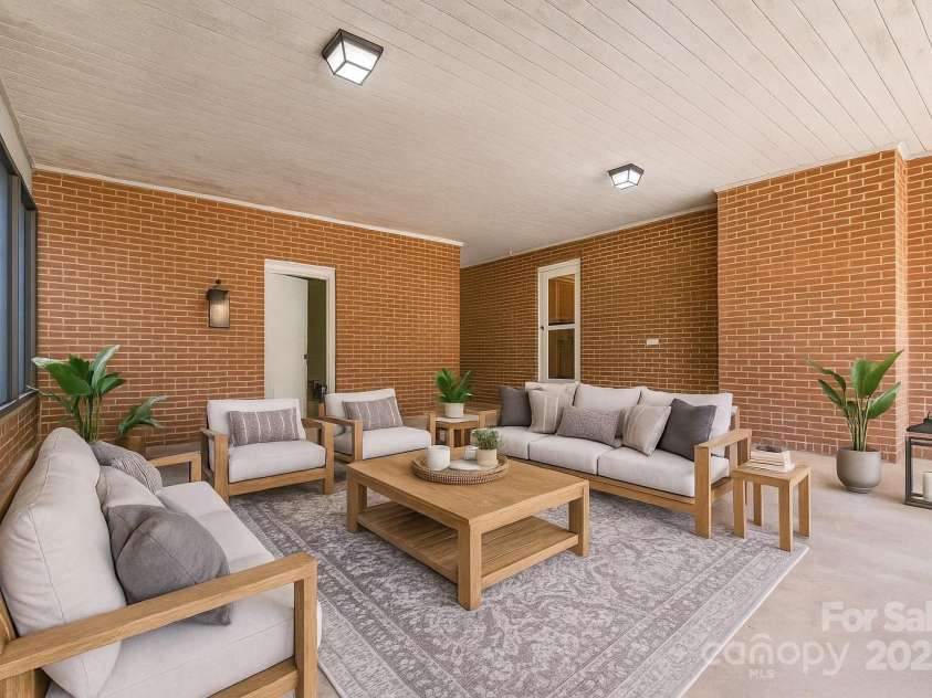 137 Deal Lane, Statesville, NC 28677.  MLS# CAR4250460, YatesRealty ID 30441. 