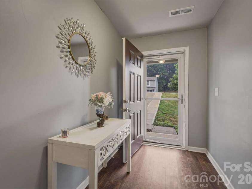 1916 Country Way, Hickory, NC 28601.  MLS# CAR4377335, YatesRealty ID 30441. 
