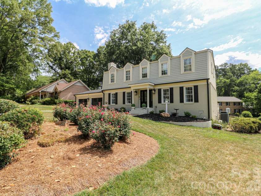 120 Wellington Drive, Salisbury, NC 28144.  MLS# CAR4393362, YatesRealty ID 30442. 