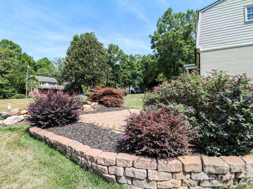 120 Wellington Drive, Salisbury, NC 28144.  MLS# CAR4393362, YatesRealty ID 30442. 