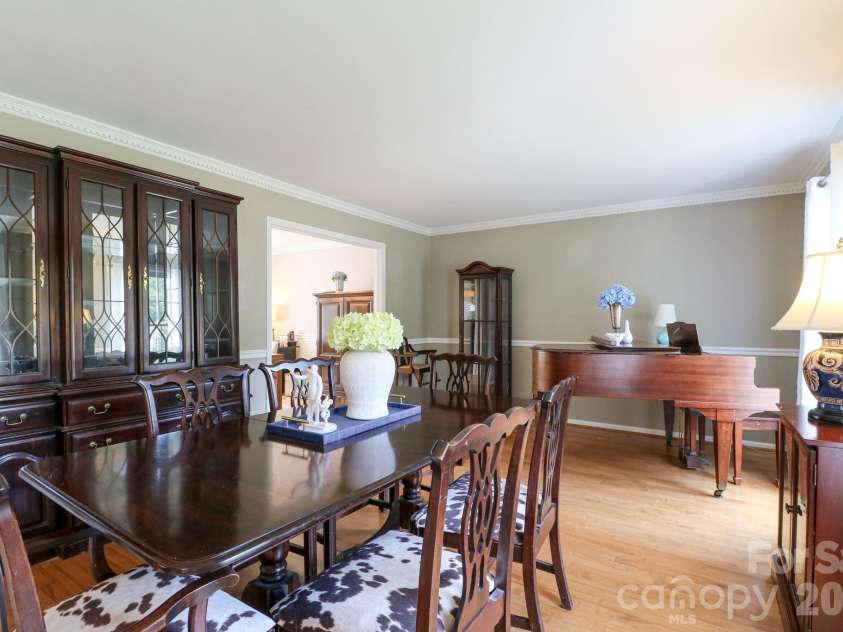 120 Wellington Drive, Salisbury, NC 28144.  MLS# CAR4393362, YatesRealty ID 30442. 