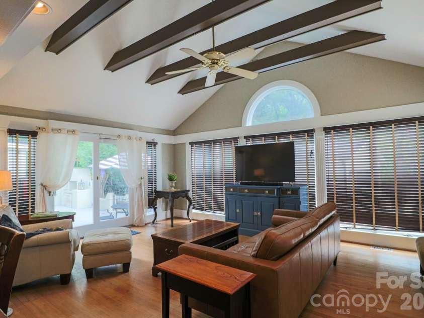 120 Wellington Drive, Salisbury, NC 28144.  MLS# CAR4393362, YatesRealty ID 30442. 