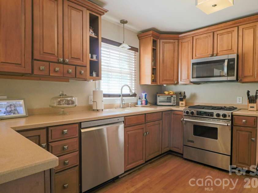120 Wellington Drive, Salisbury, NC 28144.  MLS# CAR4393362, YatesRealty ID 30442. 