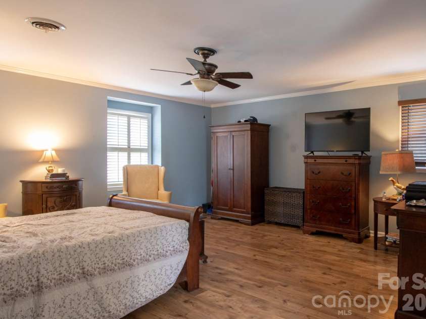 120 Wellington Drive, Salisbury, NC 28144.  MLS# CAR4393362, YatesRealty ID 30442. 