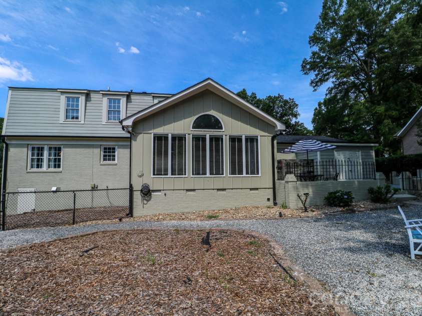 120 Wellington Drive, Salisbury, NC 28144.  MLS# CAR4393362, YatesRealty ID 30442. 